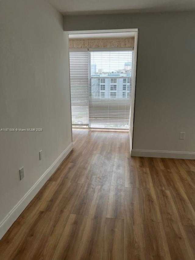 Small Image of 17560 ATLANTIC BLVD #501, Sunny Isles Beach Number 22