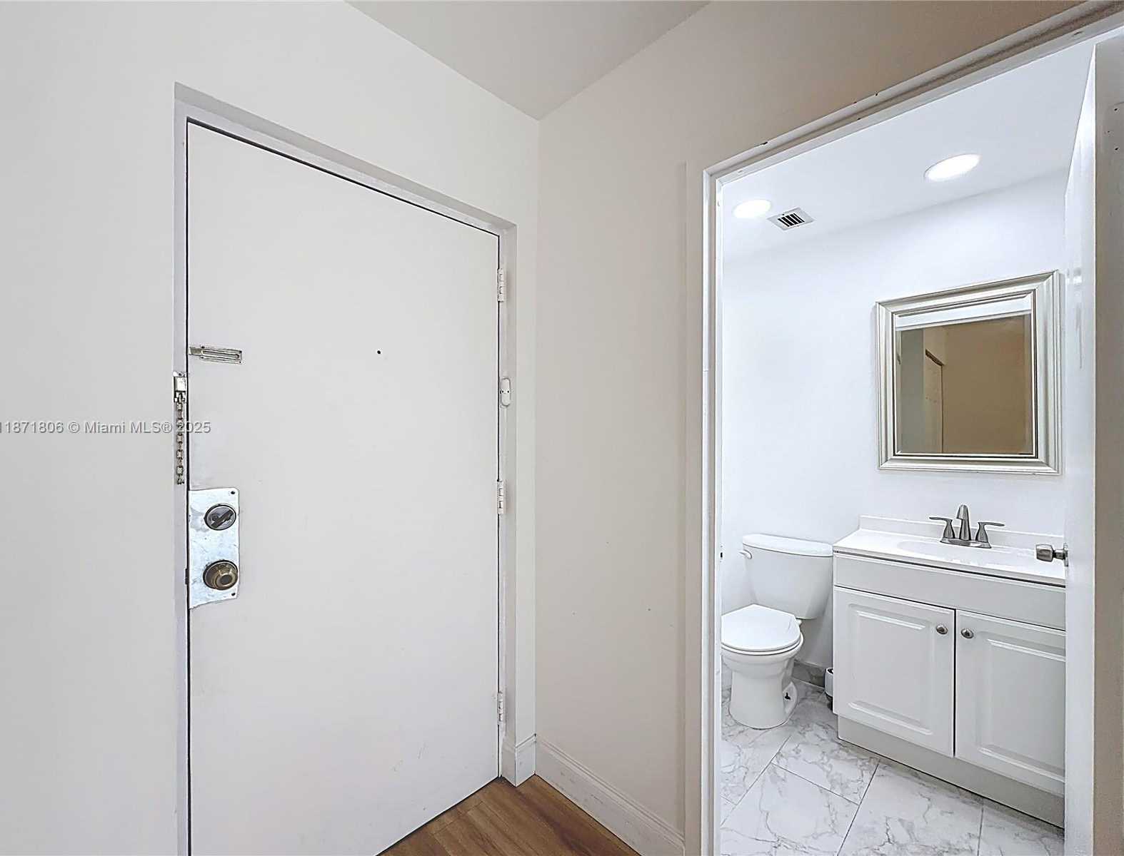Small Image of 17560 ATLANTIC BLVD #501, Sunny Isles Beach Number 29