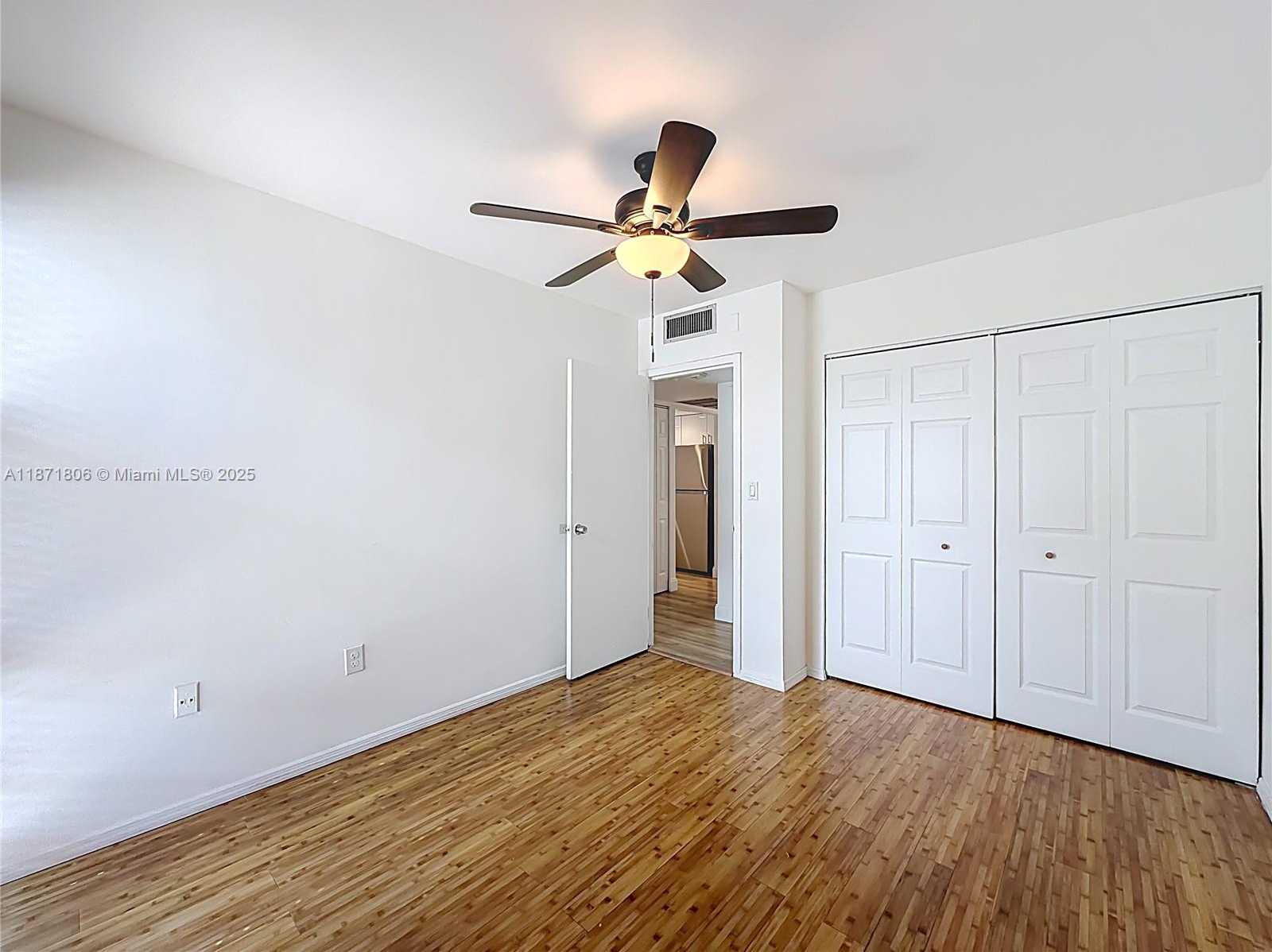 Small Image of 17560 ATLANTIC BLVD #501, Sunny Isles Beach Number 34