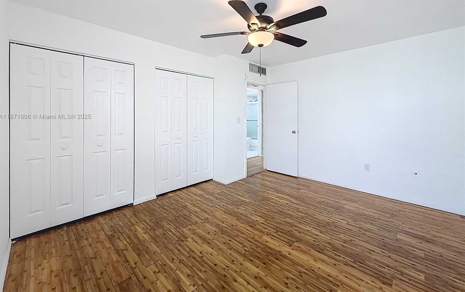 Small Image of 17560 ATLANTIC BLVD #501, Sunny Isles Beach Number 36