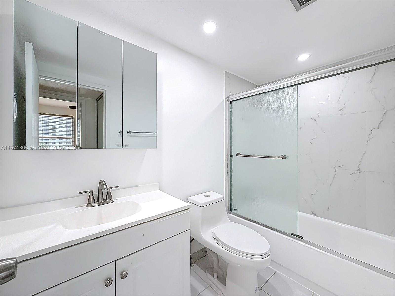 Small Image of 17560 ATLANTIC BLVD #501, Sunny Isles Beach Number 38