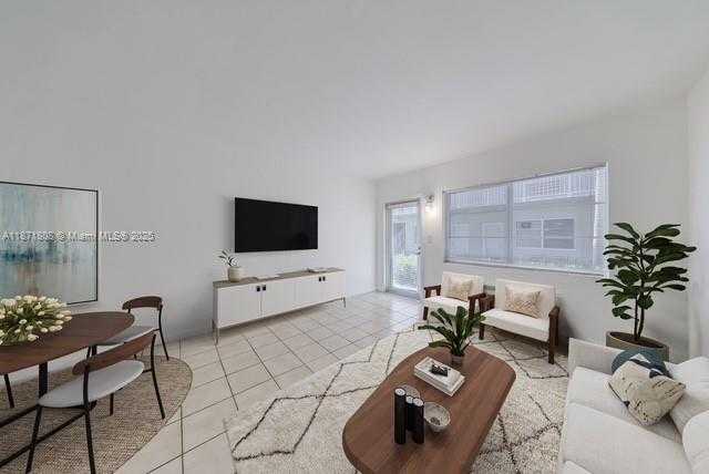Small Image of 6930 RUE VERSAILLES #11, Miami Beach Number 7