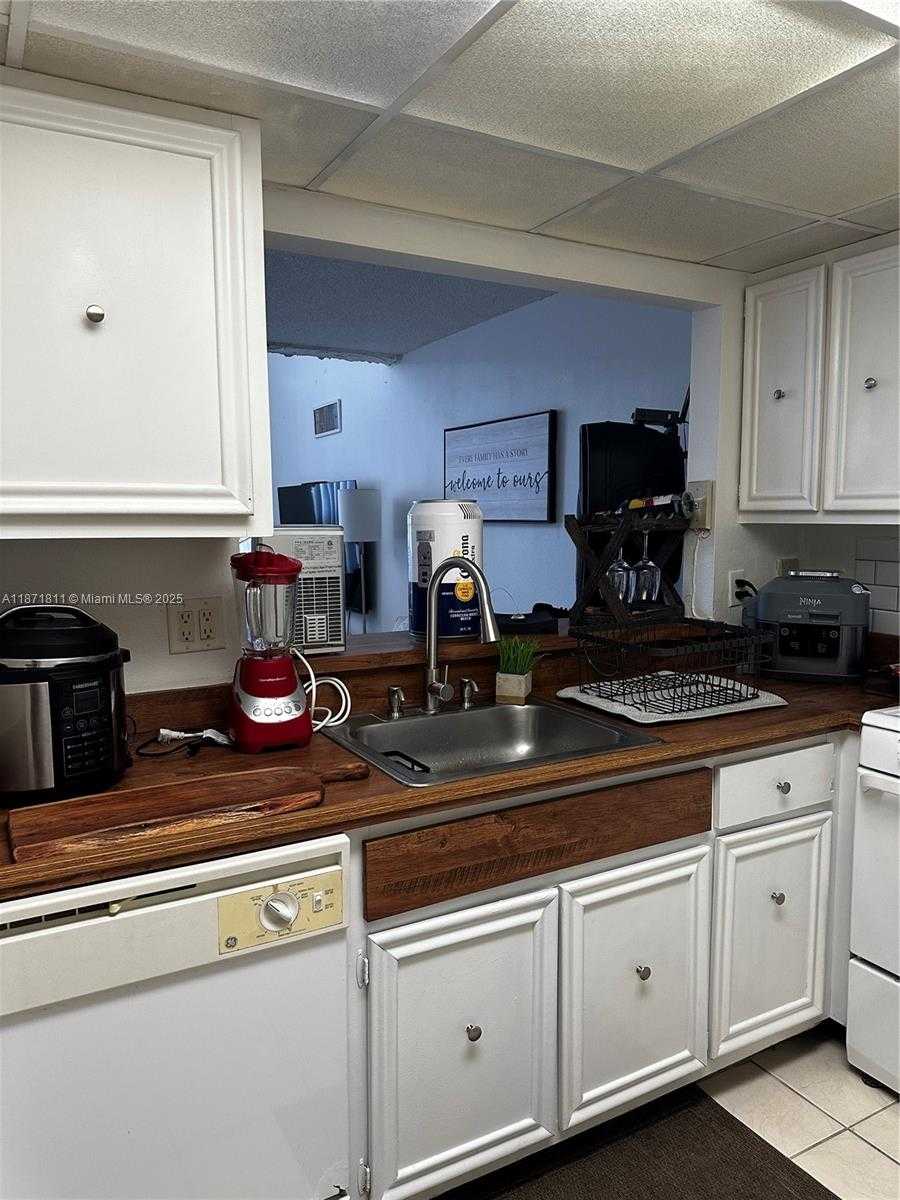 Small Image of 17901 NORTH WEST 68TH AVE #S202, Hialeah Number 10