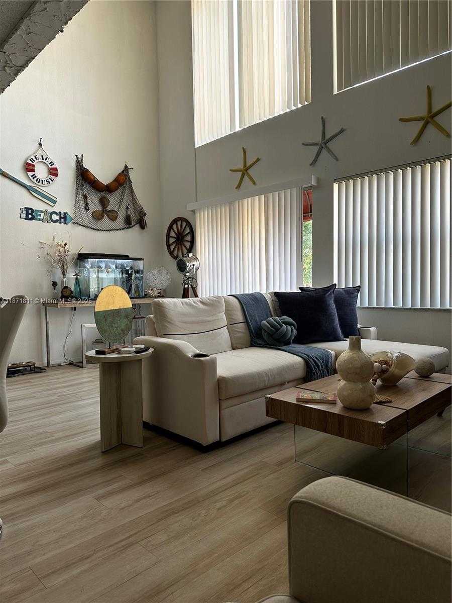 Small Image of 17901 NORTH WEST 68TH AVE #S202, Hialeah Number 7