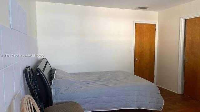 Small Image of 1843 WILEY ST #1, Hollywood Number 10