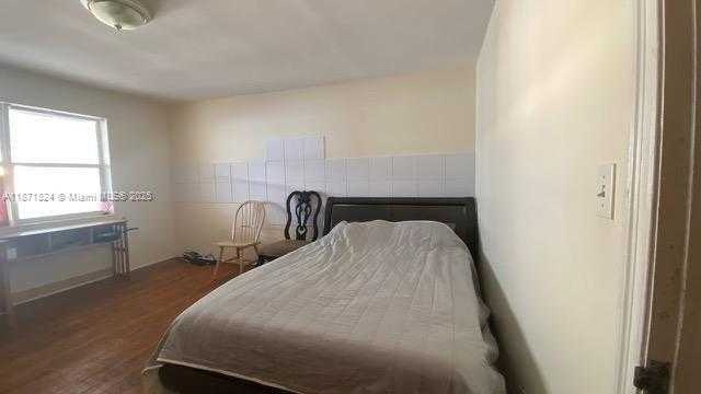 Small Image of 1843 WILEY ST #1, Hollywood Number 4