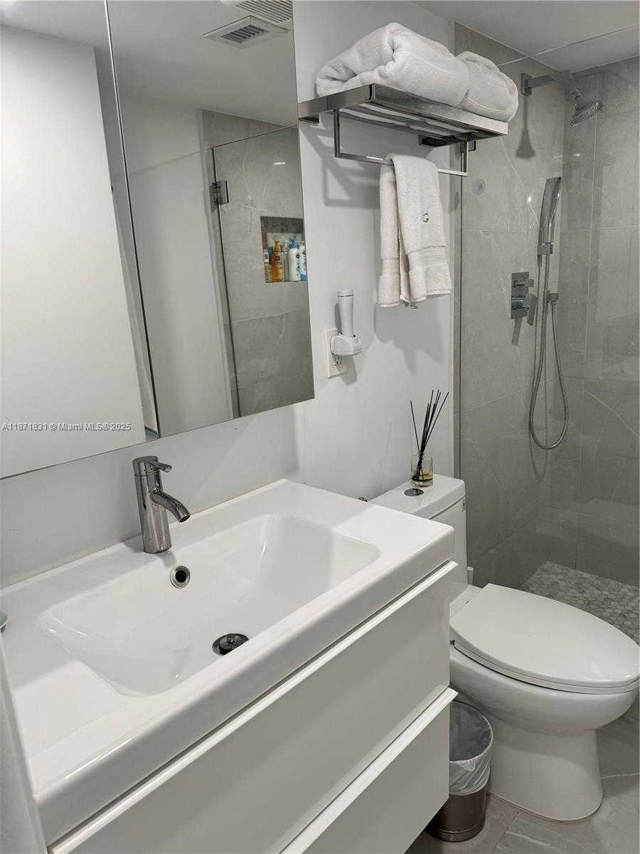 Small Image of 1865 BRICKELL AVE #A1411, Miami Number 18