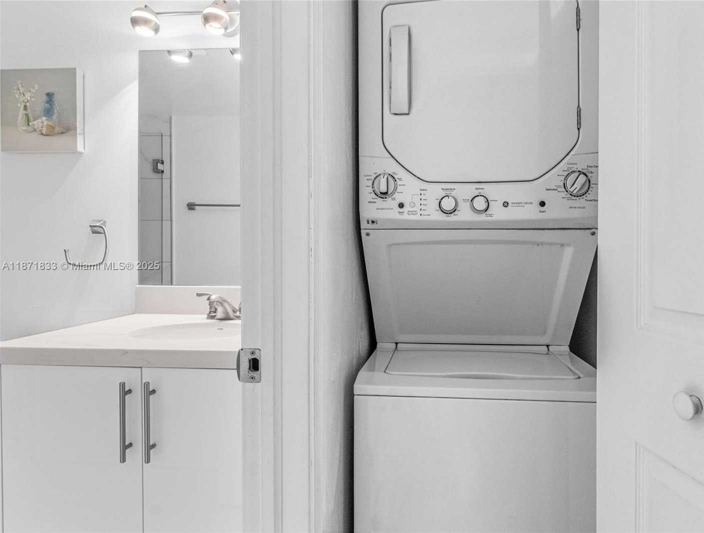 Small Image of 600 NORTH EAST 36TH ST #1404, Miami Number 11