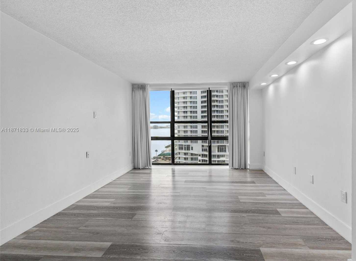 Small Image of 600 NORTH EAST 36TH ST #1404, Miami Number 12