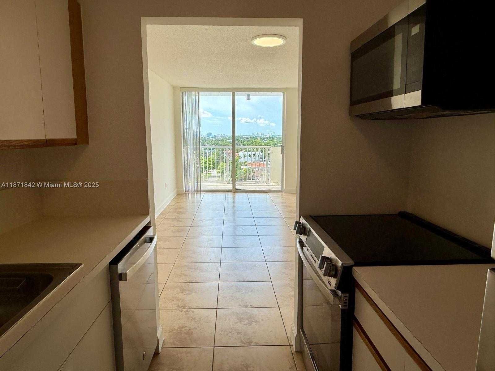 Small Image of 2000 NORTH EAST 135TH ST #906, North Miami Number 11