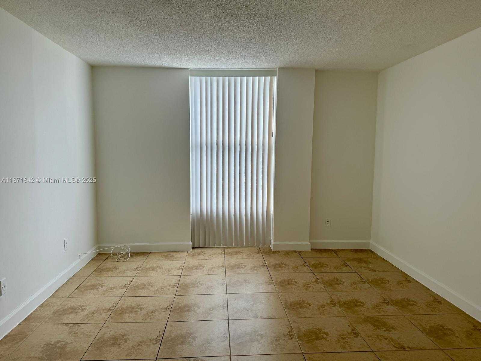 Small Image of 2000 NORTH EAST 135TH ST #906, North Miami Number 14