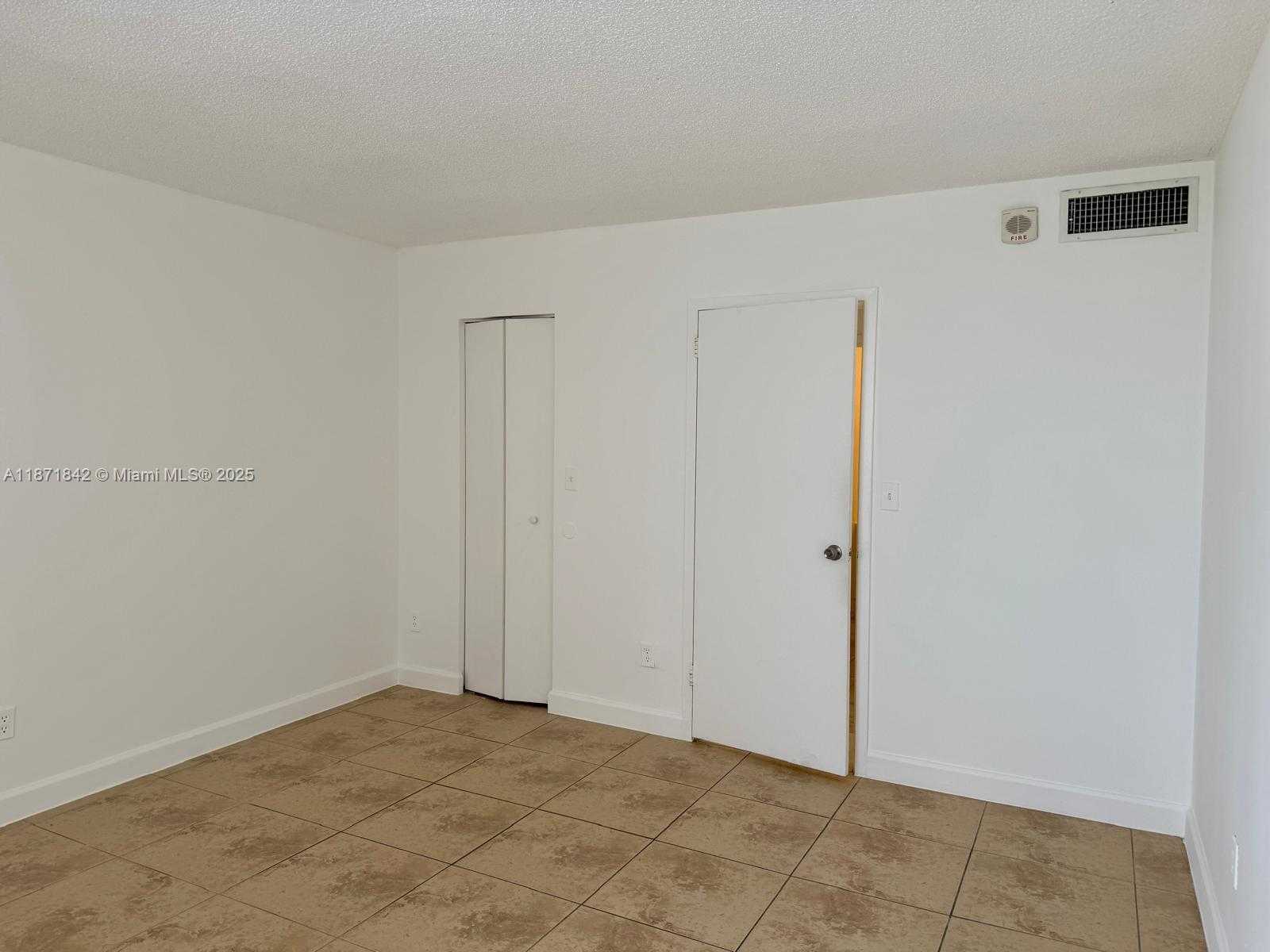 Small Image of 2000 NORTH EAST 135TH ST #906, North Miami Number 16