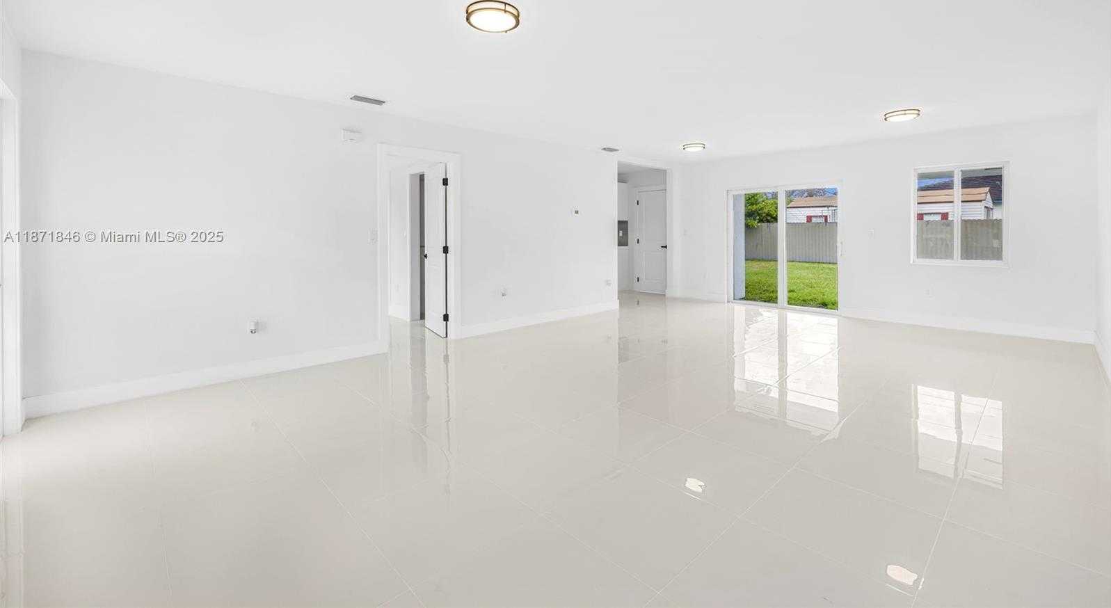 Small Image of Miami Number 11