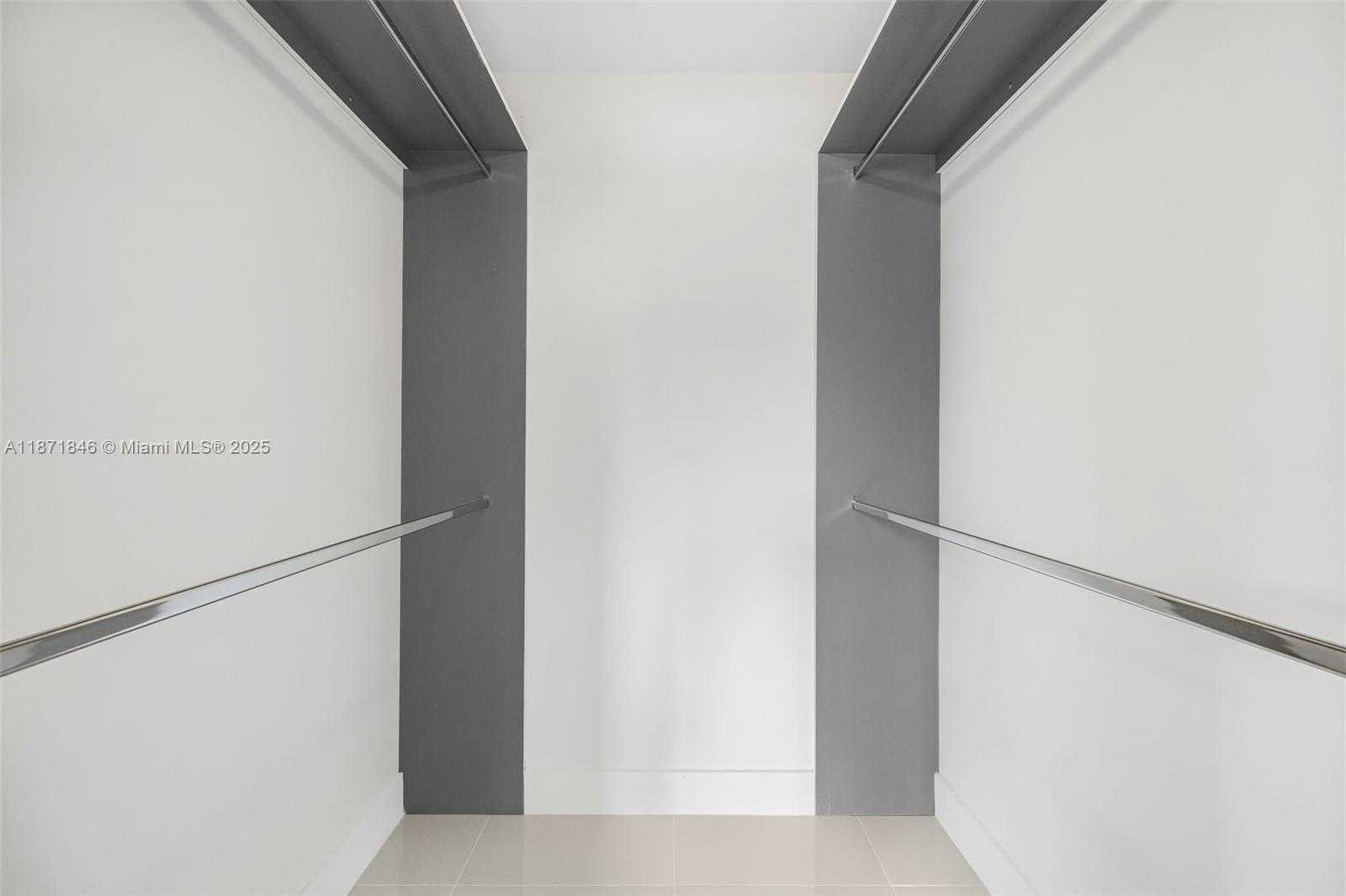 Small Image of Miami Number 20