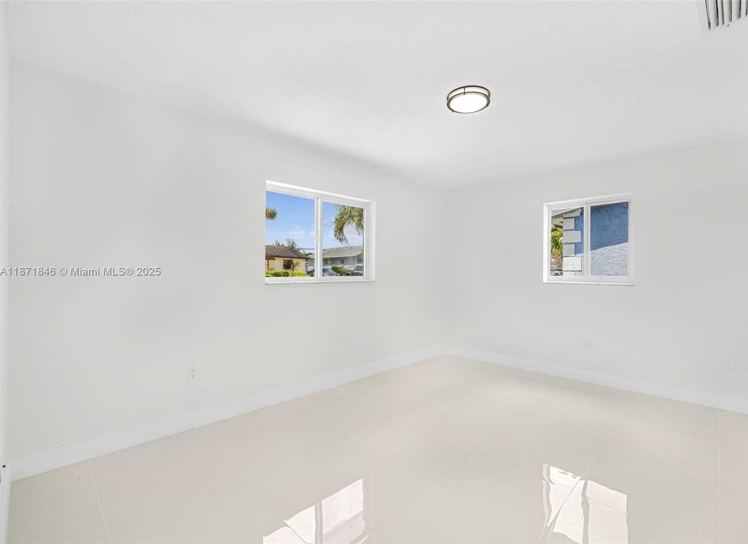 Small Image of Miami Number 23
