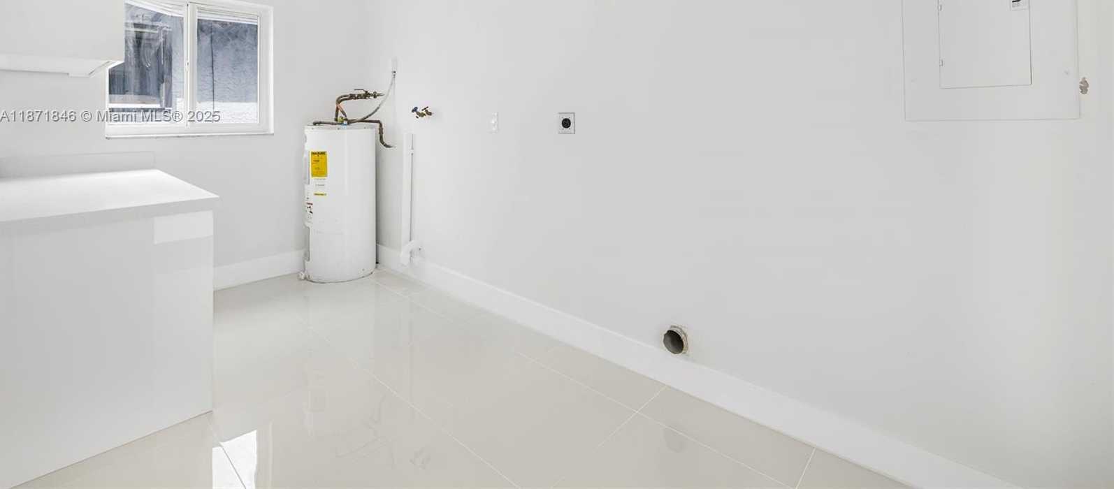 Small Image of Miami Number 24