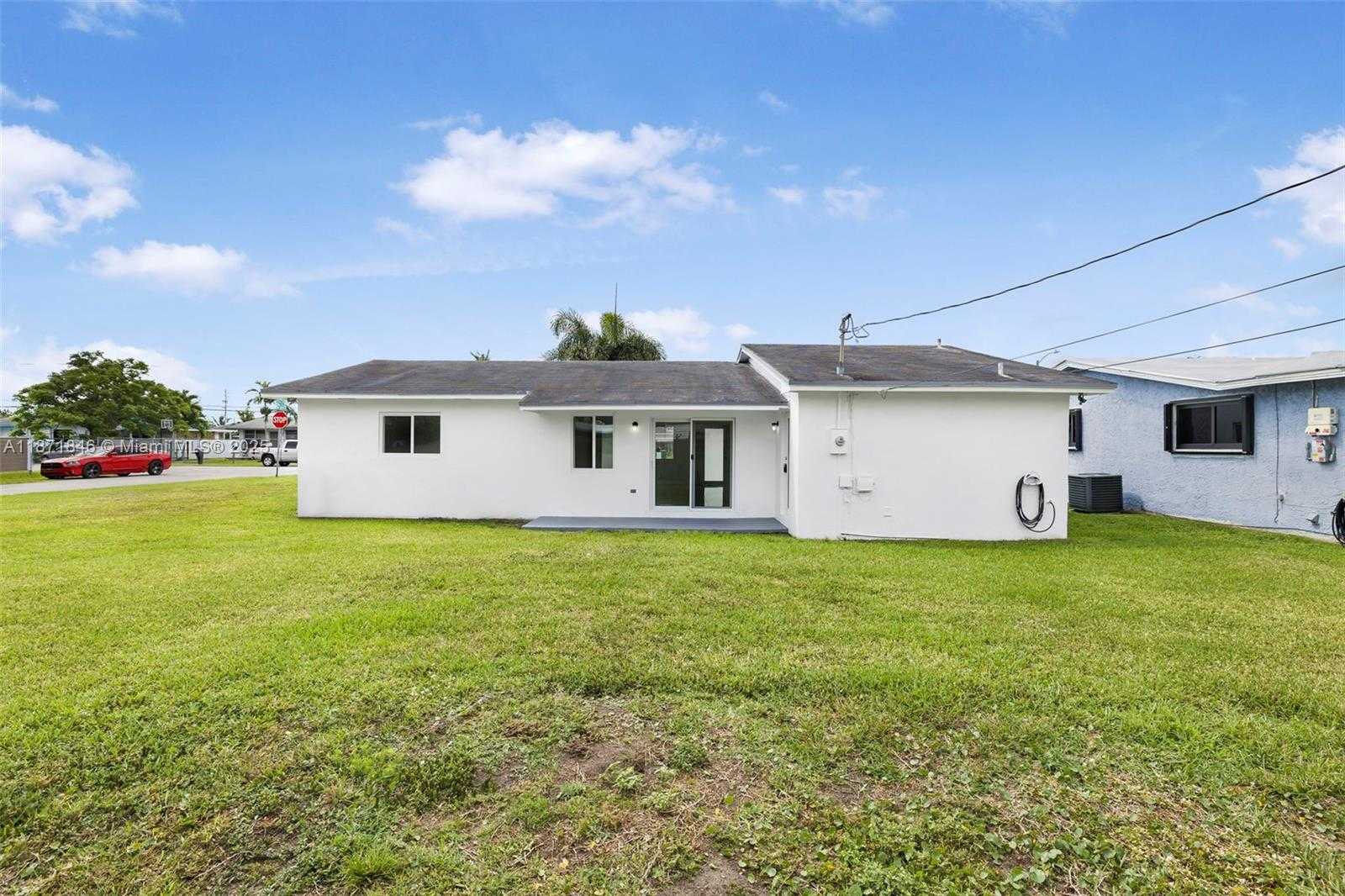 Small Image of Miami Number 28