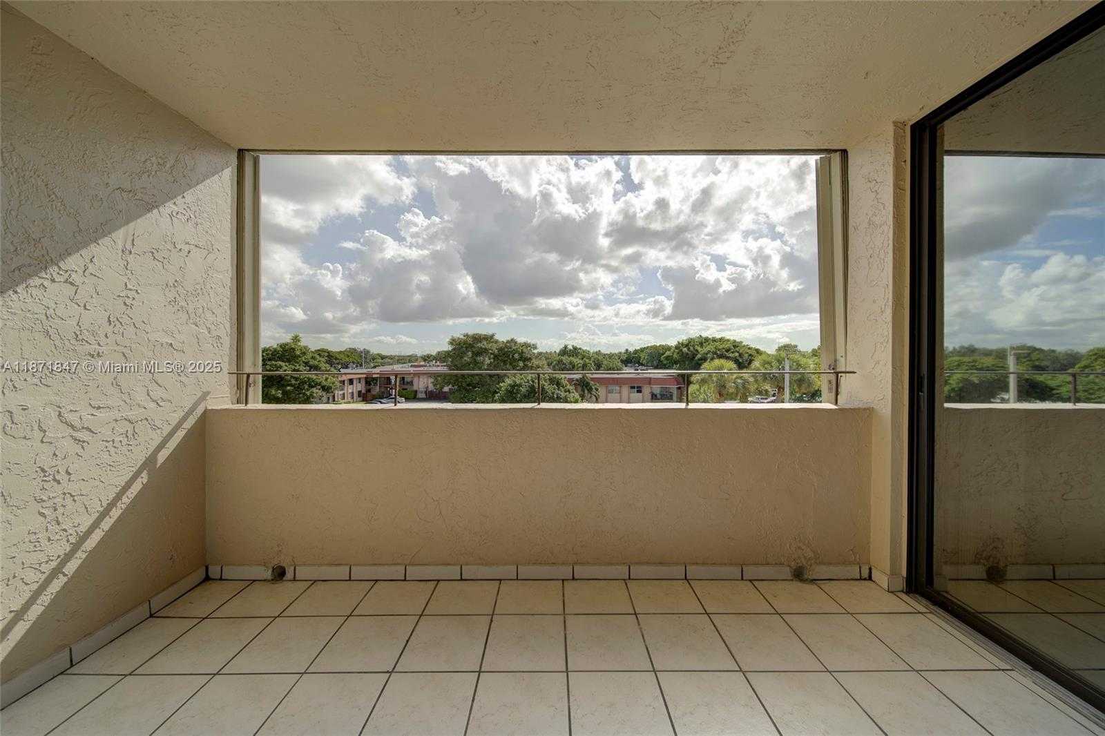 Small Image of 10400 SOUTH WEST 108TH AVE #A407, Miami Number 17