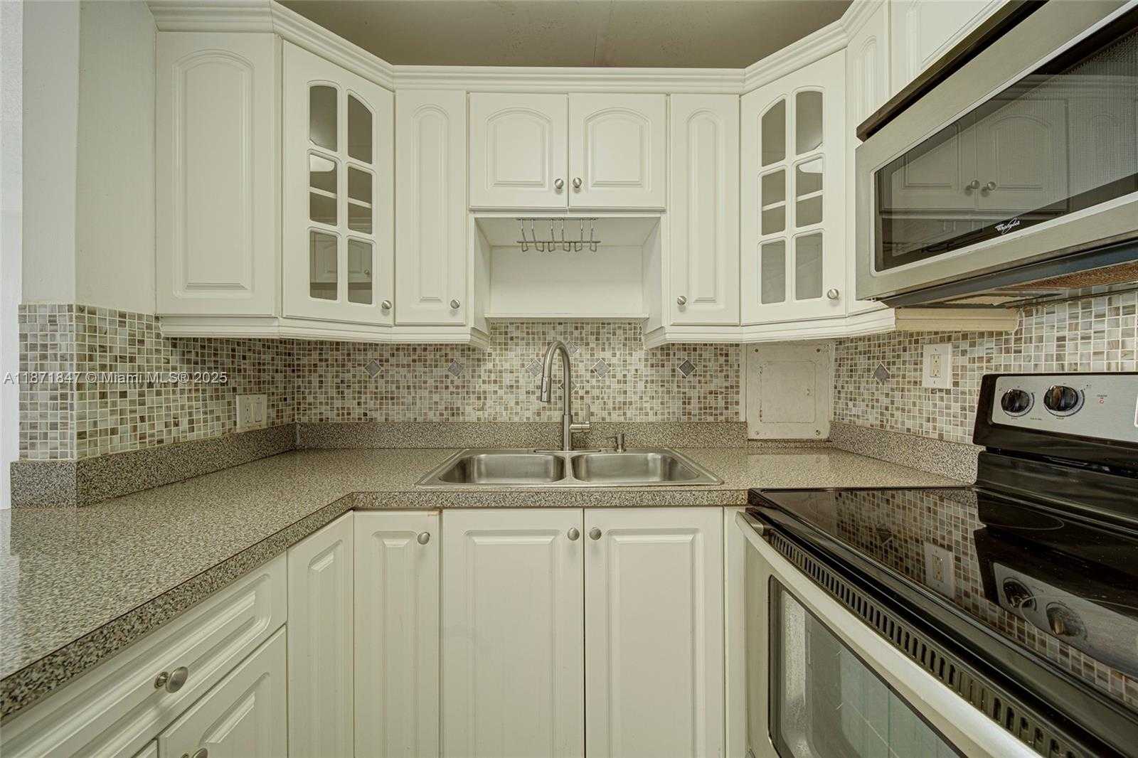 Small Image of 10400 SOUTH WEST 108TH AVE #A407, Miami Number 3