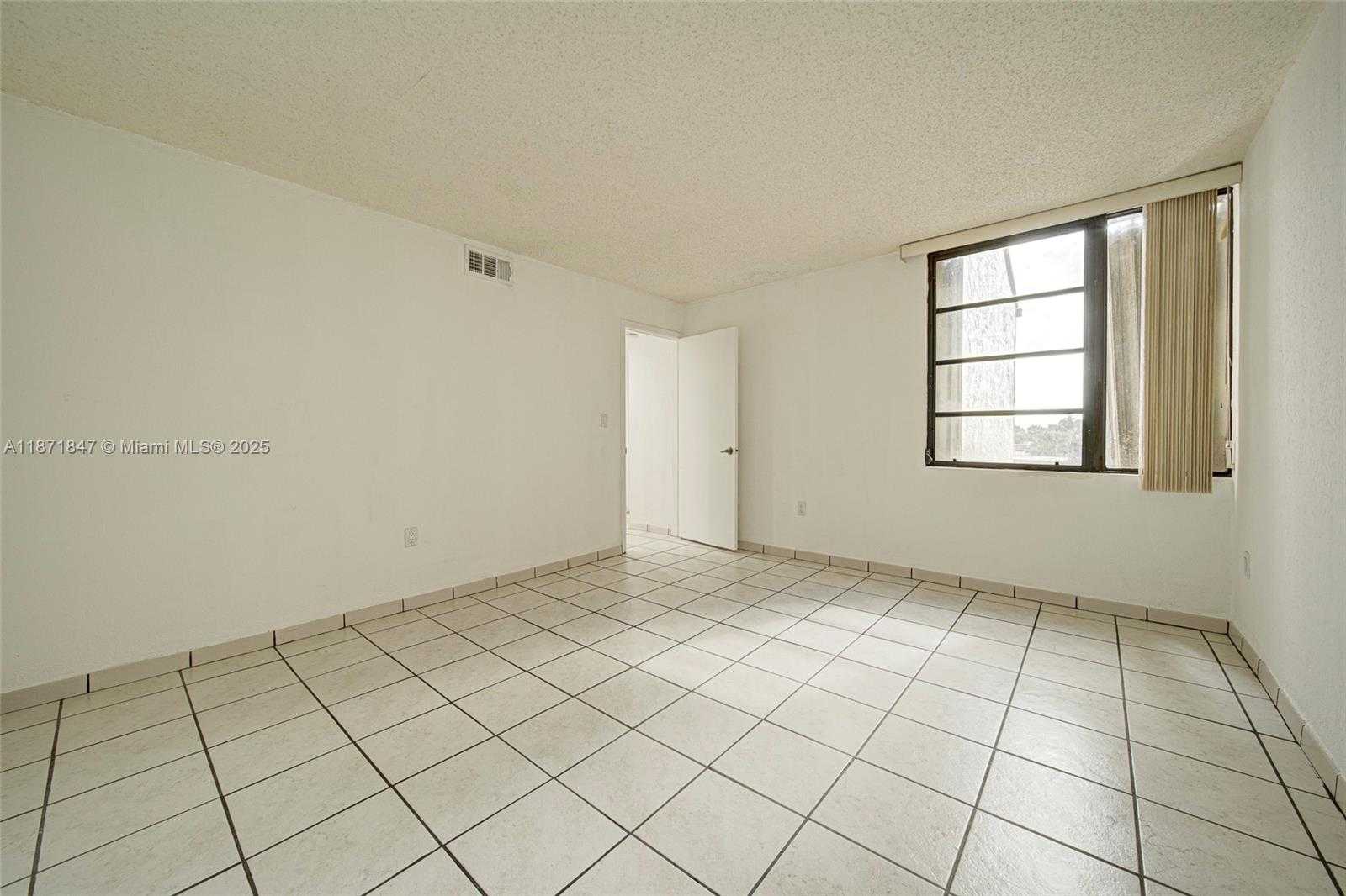 Small Image of 10400 SOUTH WEST 108TH AVE #A407, Miami Number 7