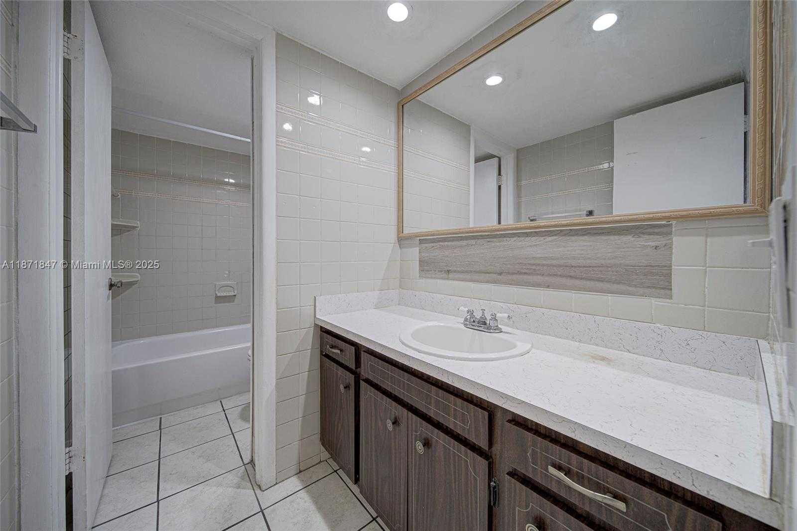 Small Image of 10400 SOUTH WEST 108TH AVE #A407, Miami Number 9