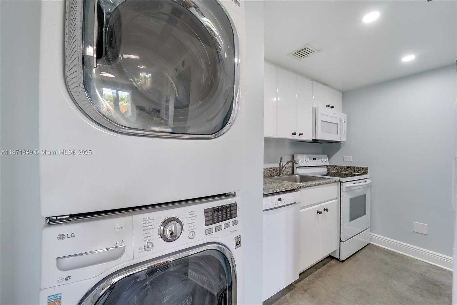 Small Image of 227 MICHIGAN AVE #406, Miami Beach Number 15