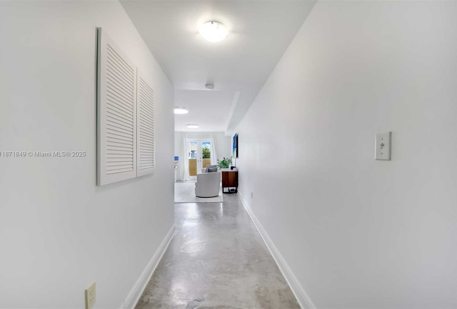 Small Image of 227 MICHIGAN AVE #406, Miami Beach Number 6