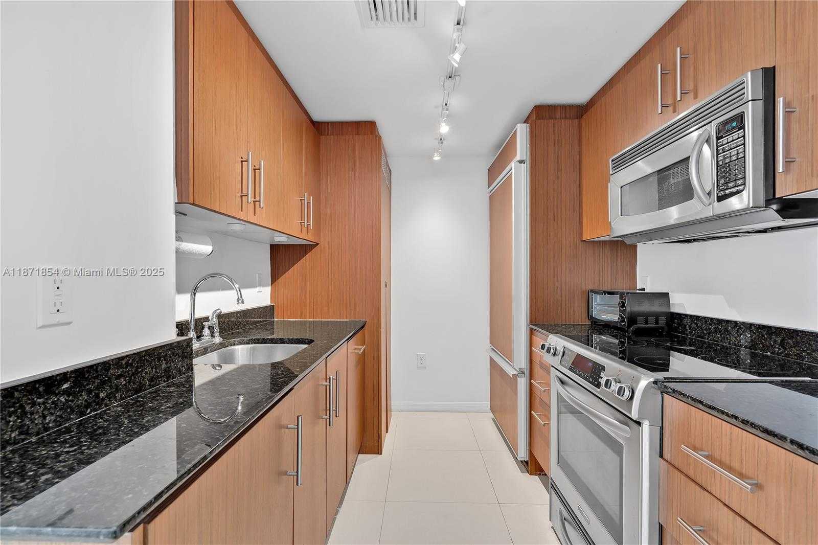 Small Image of 10275 COLLINS AVE #417, Bal Harbour Number 20