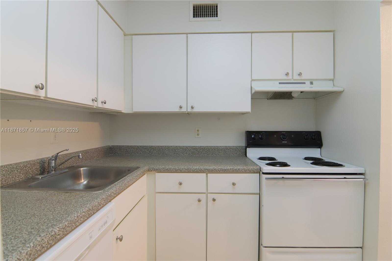 Small Image of 4910 NORTH WEST 79TH AVE #202, Doral Number 10
