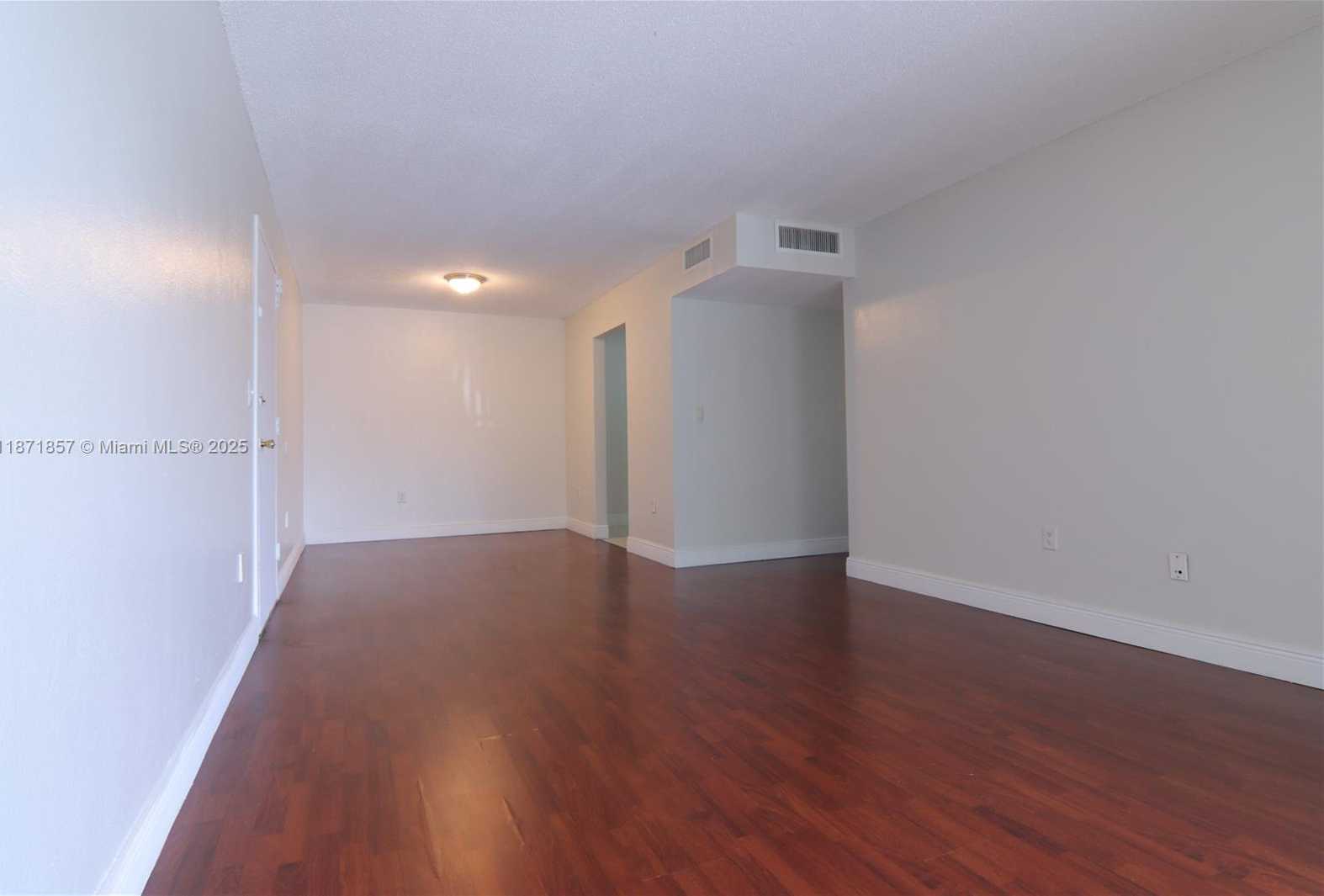 Small Image of 4910 NORTH WEST 79TH AVE #202, Doral Number 2