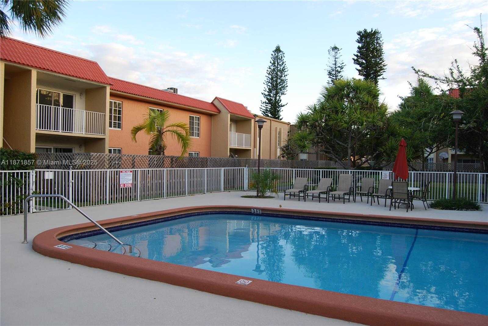 Small Image of 4910 NORTH WEST 79TH AVE #202, Doral Number 21