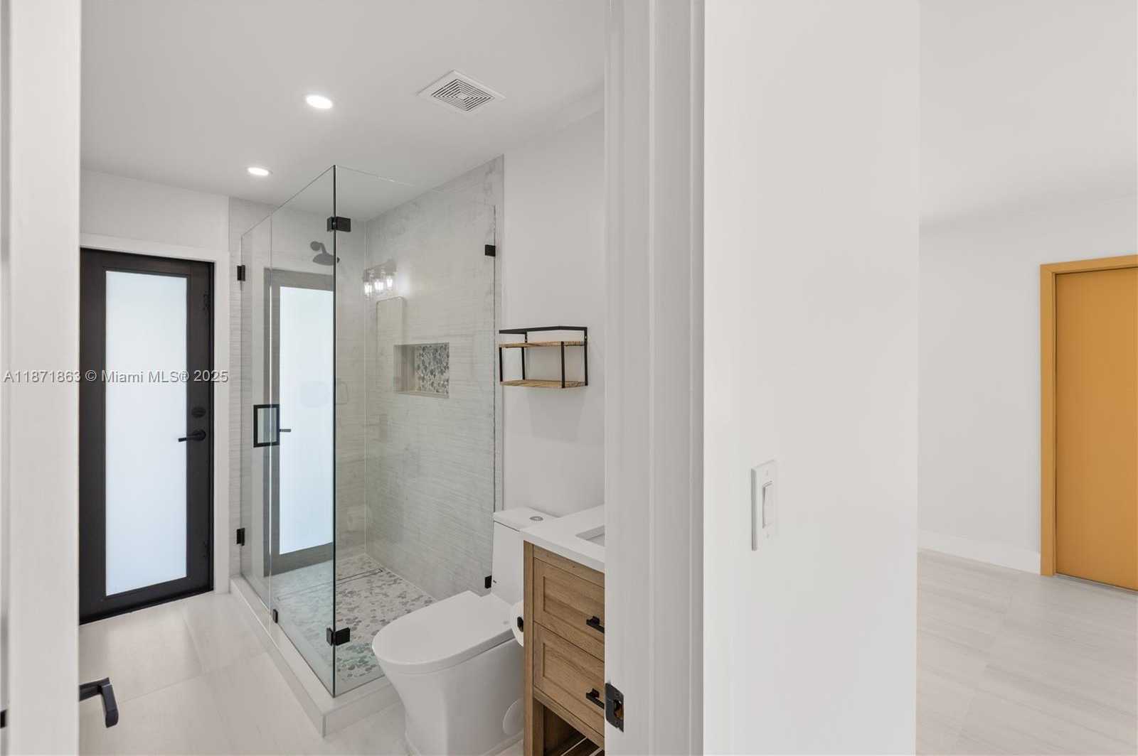 Small Image of 6010 SOUTH WEST 108TH PL, Miami Number 16