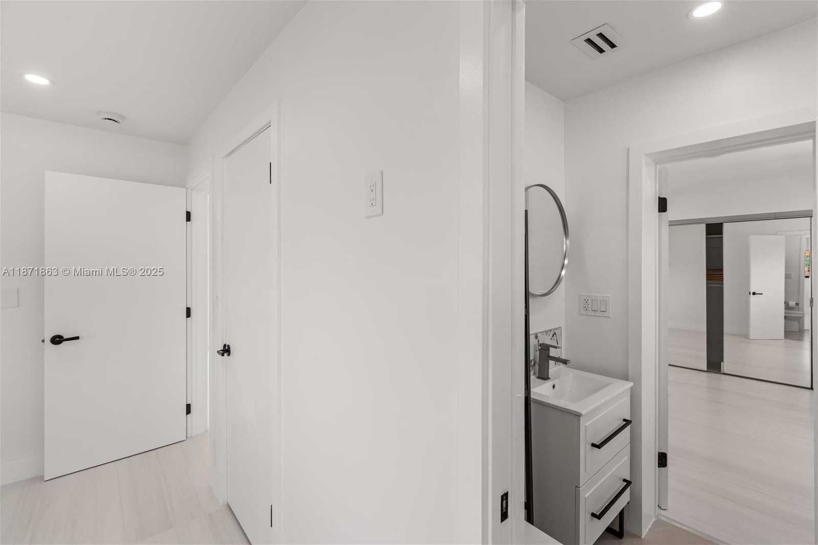 Small Image of 6010 SOUTH WEST 108TH PL, Miami Number 24