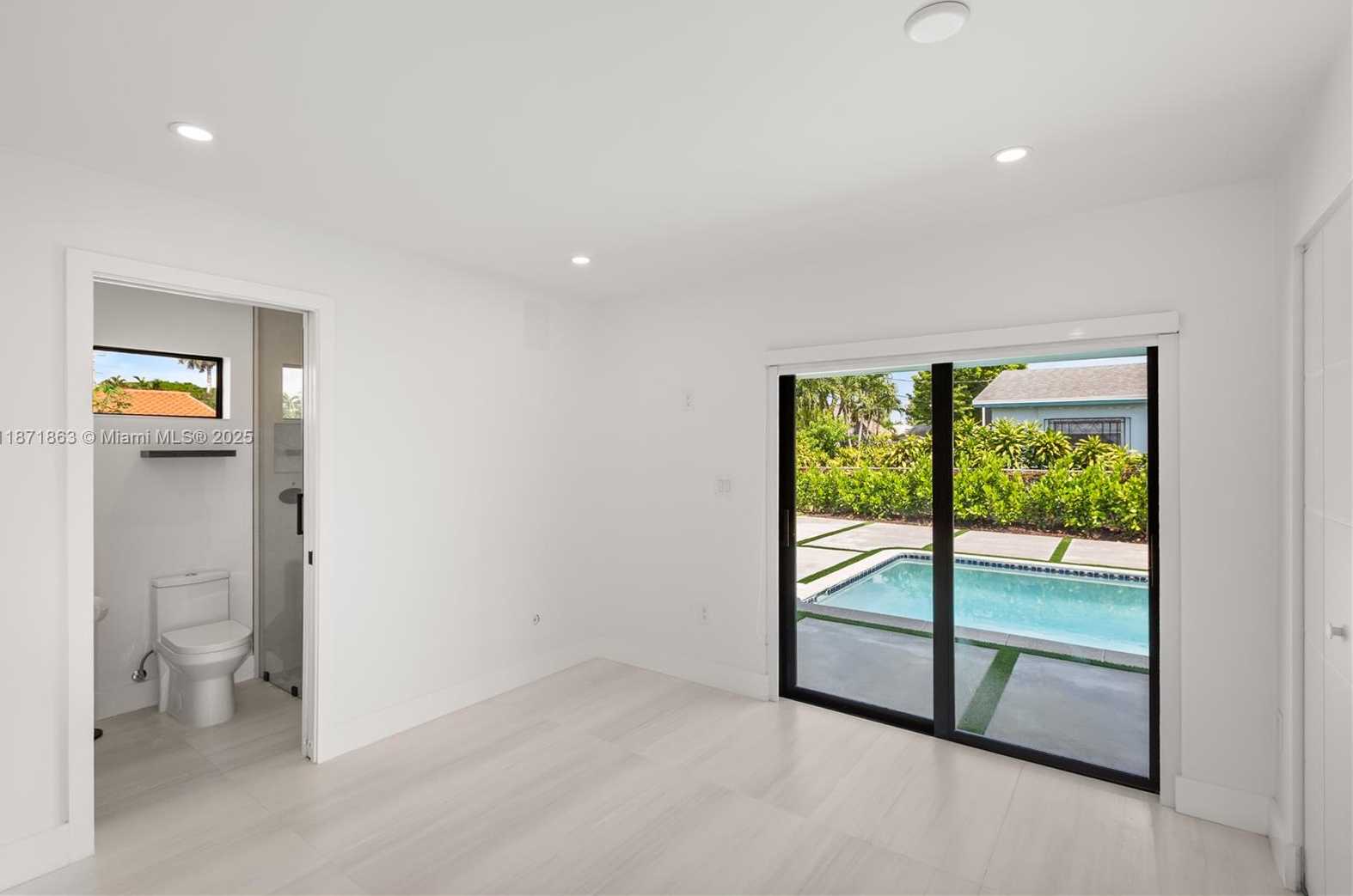 Small Image of 6010 SOUTH WEST 108TH PL, Miami Number 28