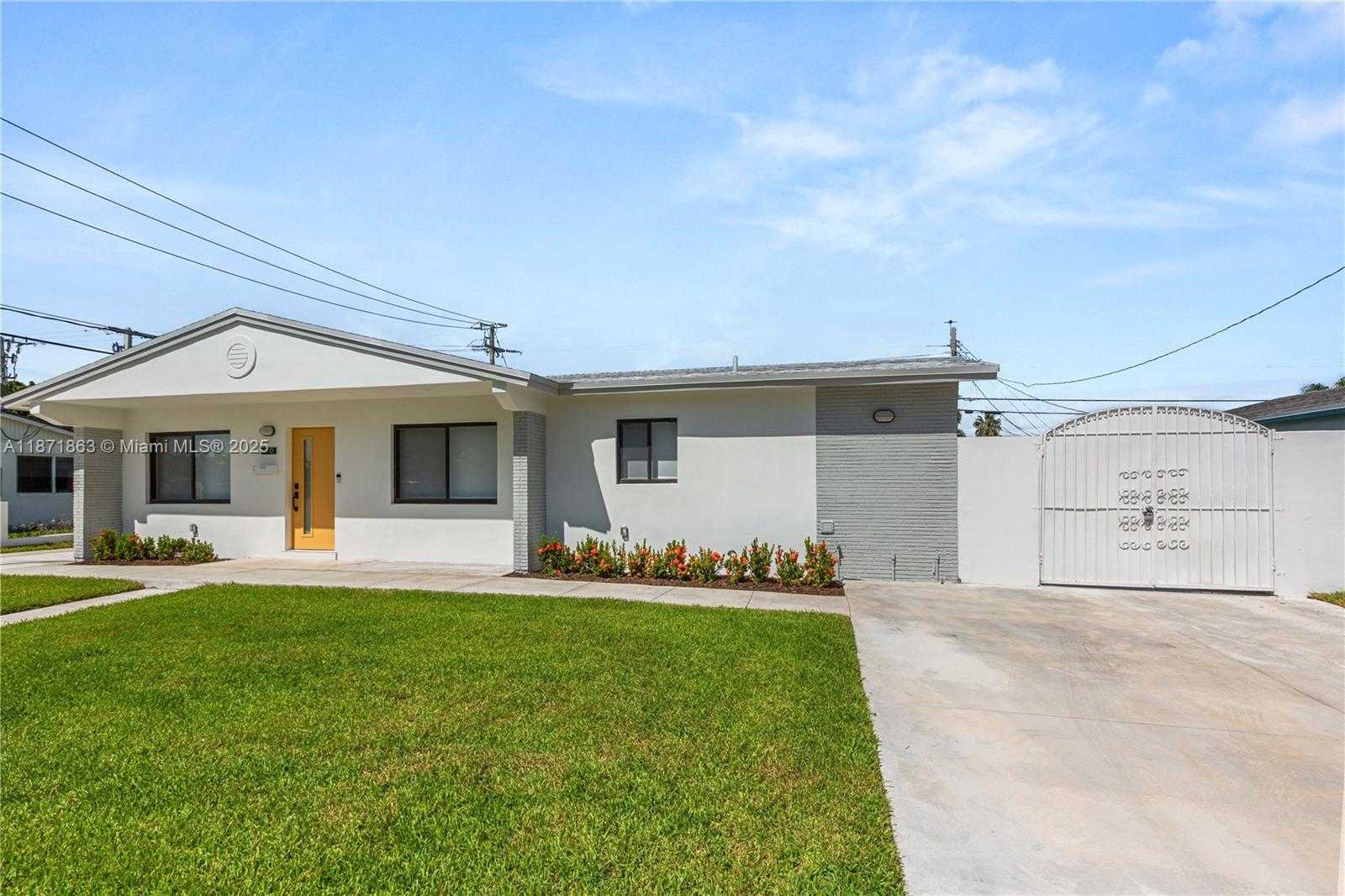 Small Image of 6010 SOUTH WEST 108TH PL, Miami Number 3