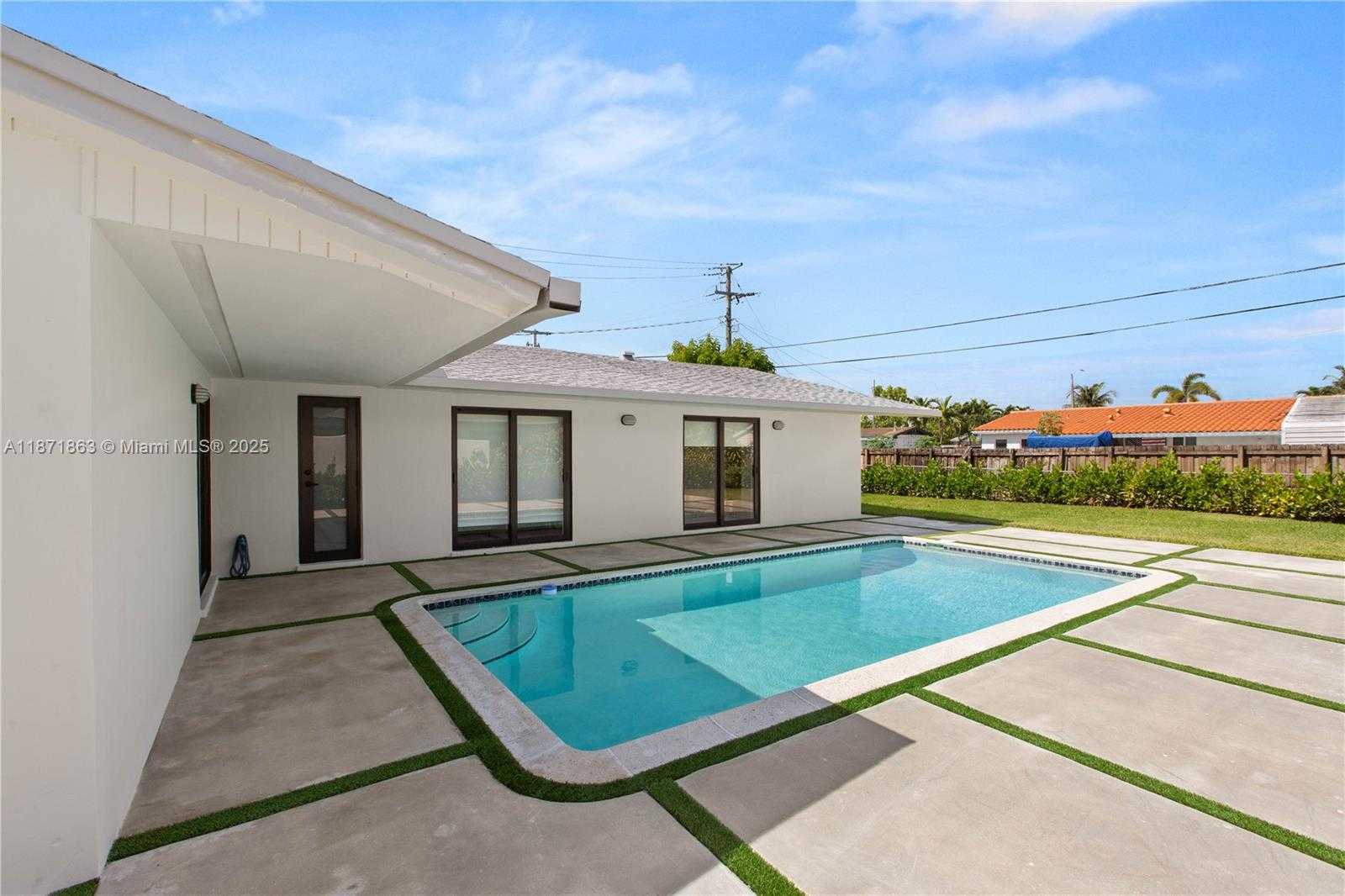 Small Image of 6010 SOUTH WEST 108TH PL, Miami Number 34
