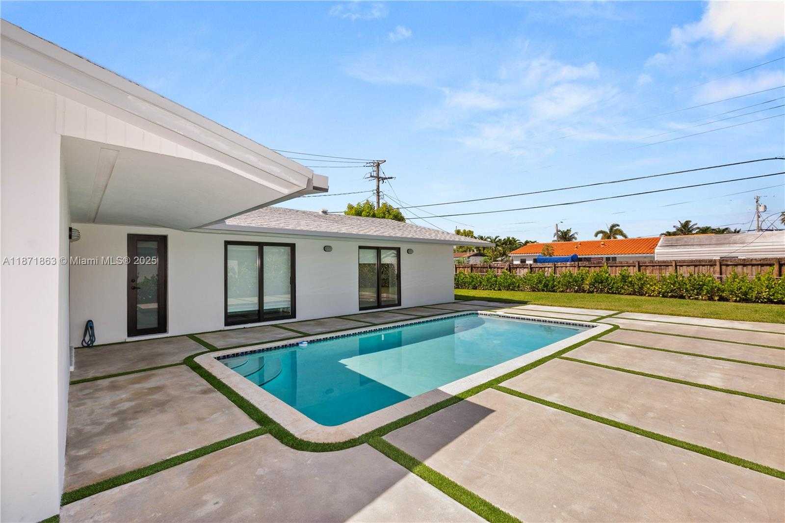 Small Image of 6010 SOUTH WEST 108TH PL, Miami Number 38