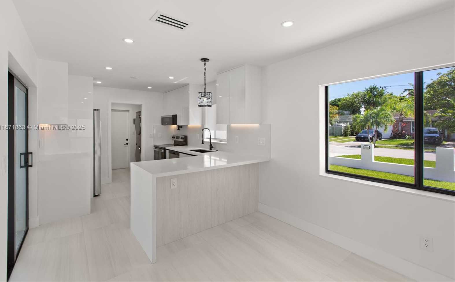 Small Image of 6010 SOUTH WEST 108TH PL, Miami Number 6