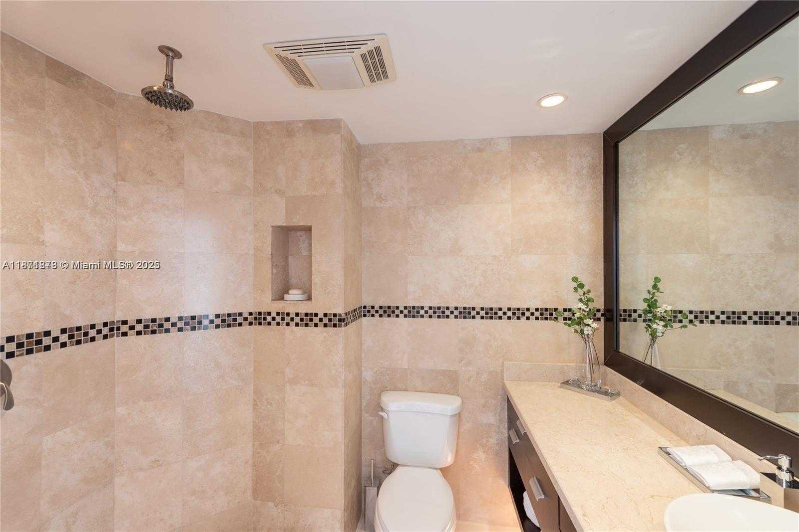 Small Image of 1408 BRICKELL BAY DR #611, Miami Number 12