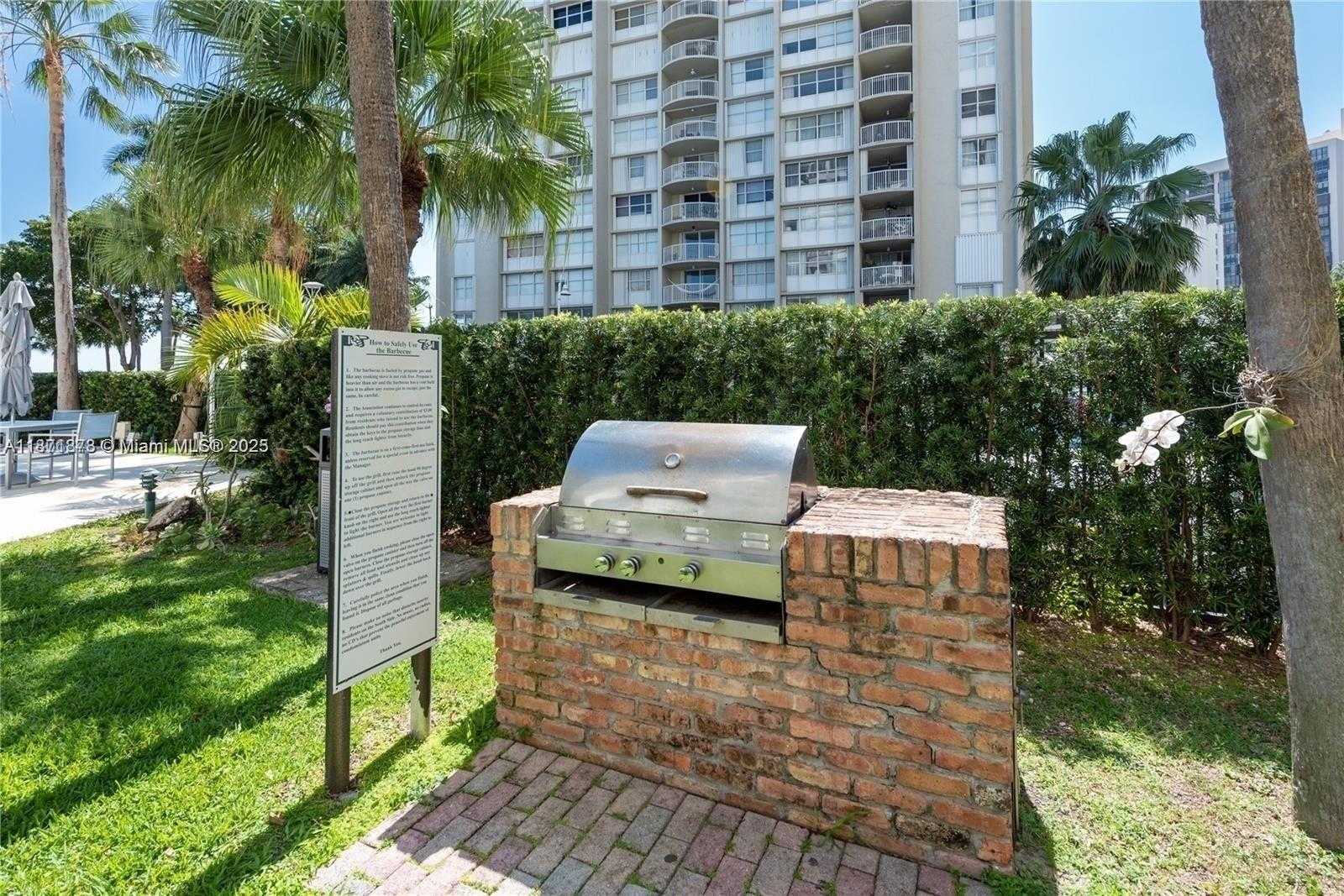 Small Image of 1408 BRICKELL BAY DR #611, Miami Number 28