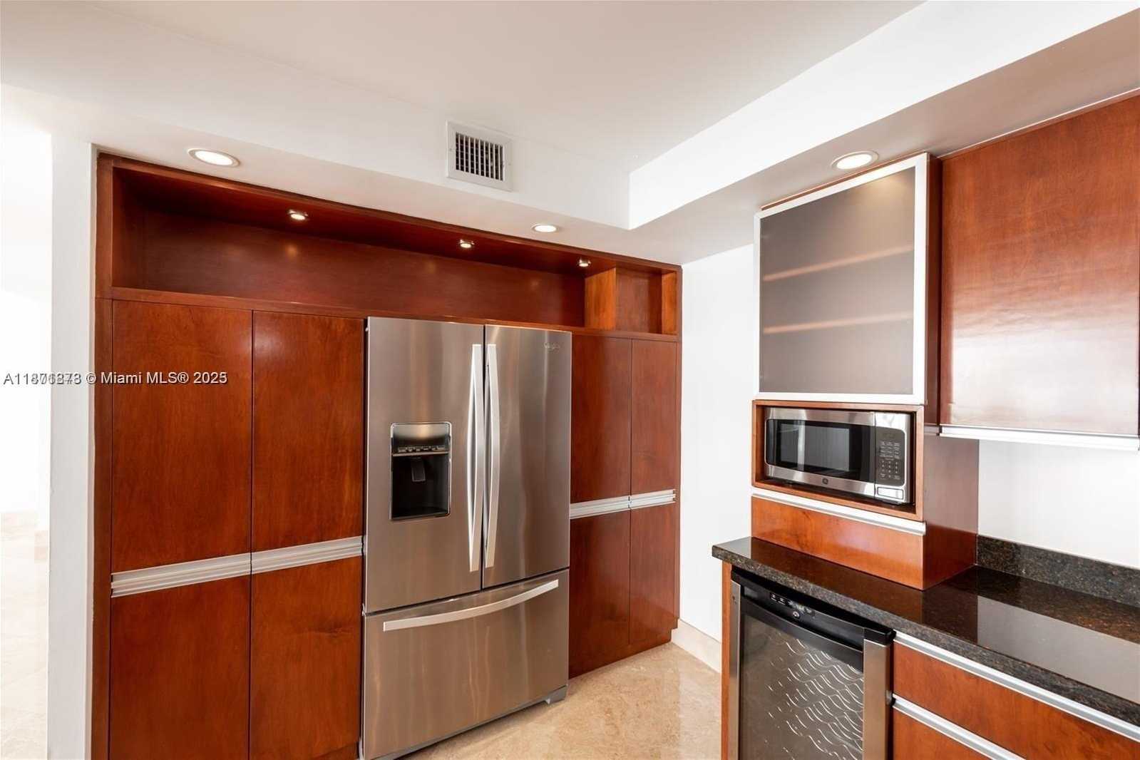 Small Image of 1408 BRICKELL BAY DR #611, Miami Number 7