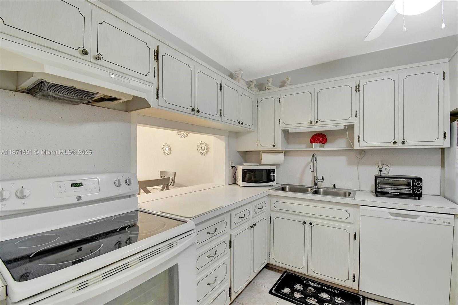Small Image of 329 SOUTH EAST 3RD ST #103R, Hallandale Beach Number 17