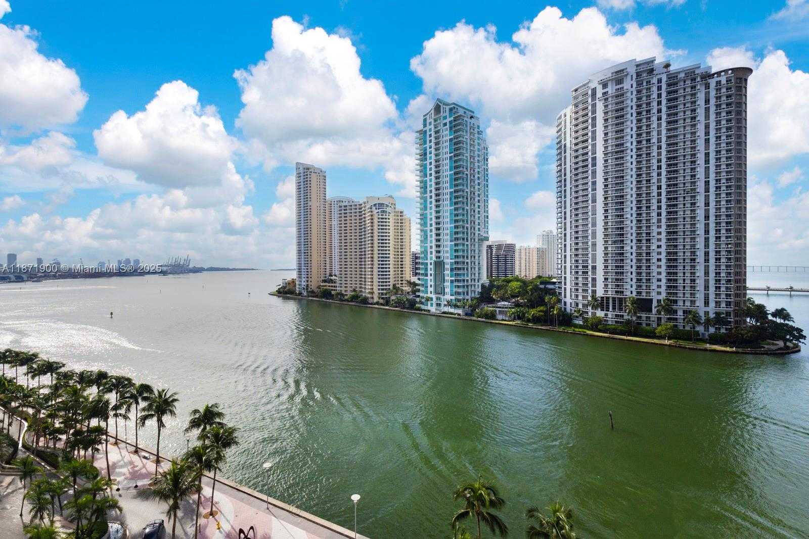Small Image of 300 SOUTH BISCAYNE BLVD #L-1014, Miami Number 5