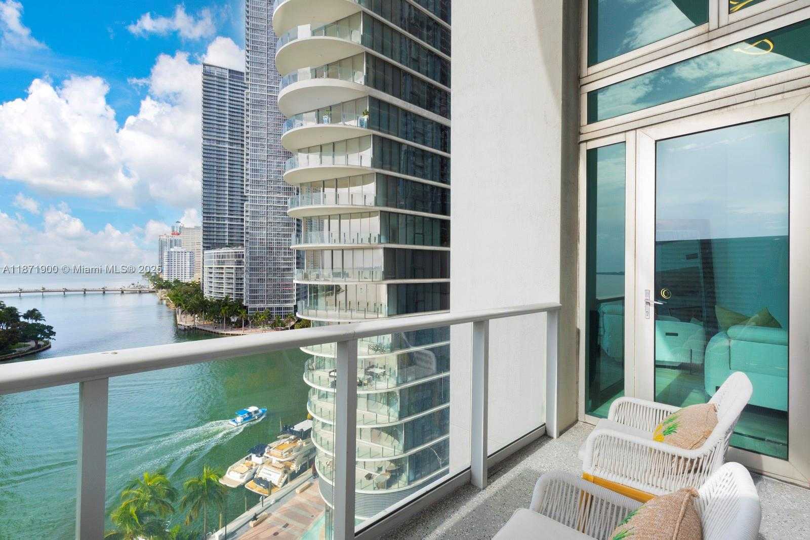 Small Image of 300 SOUTH BISCAYNE BLVD #L-1014, Miami Number 6