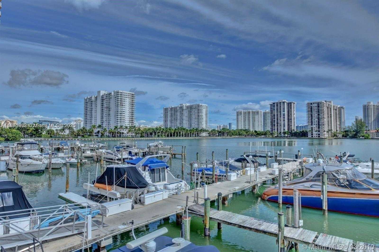 Small Image of 18051 BISCAYNE BLVD #603, Aventura Number 25