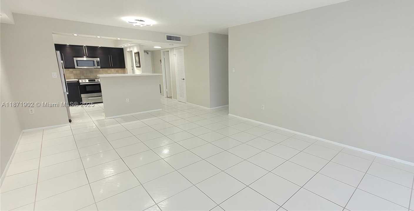 Small Image of 18051 BISCAYNE BLVD #603, Aventura Number 5