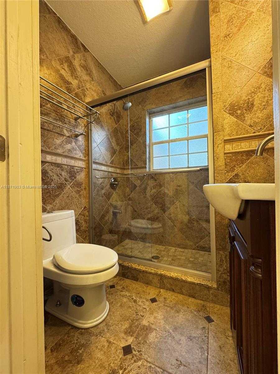 Small Image of 6750 BRIGHTON PL, Coral Gables Number 15