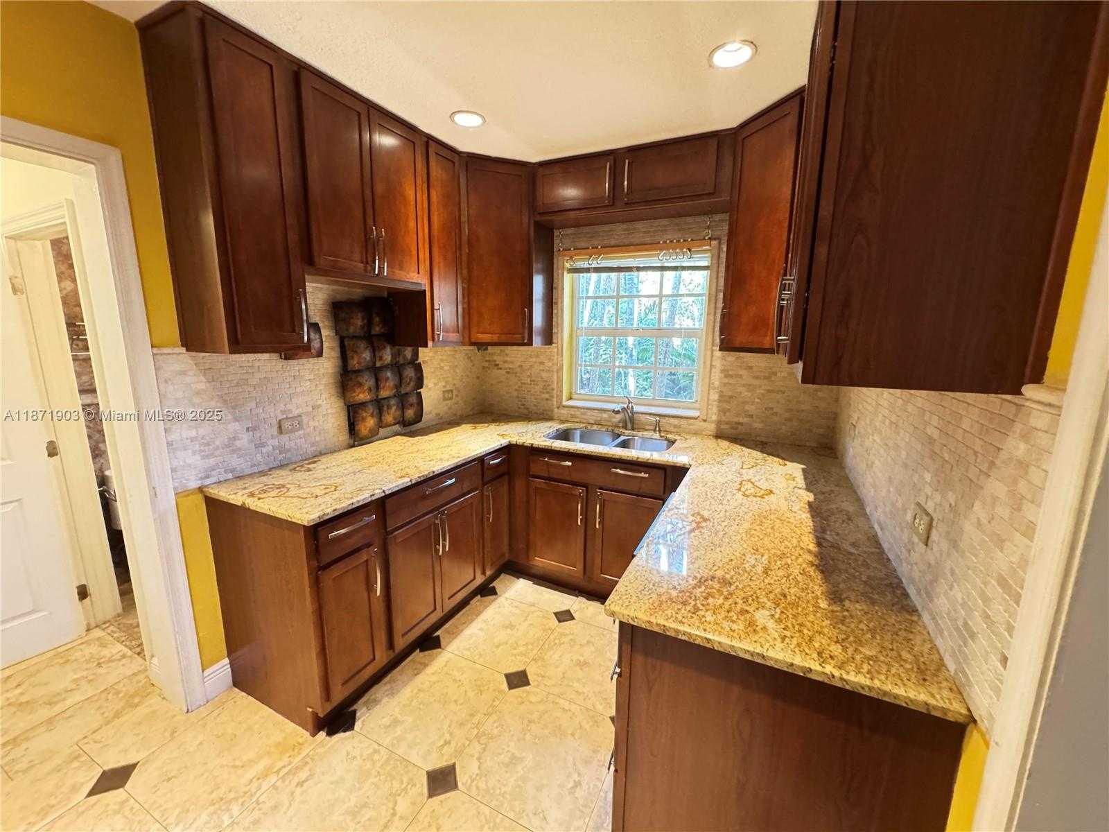 Small Image of 6750 BRIGHTON PL, Coral Gables Number 17