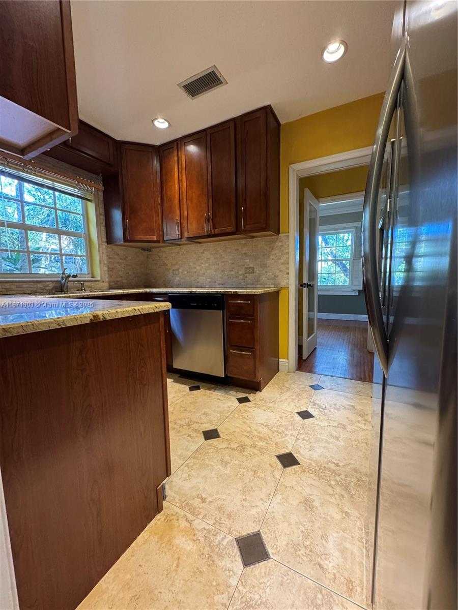 Small Image of 6750 BRIGHTON PL, Coral Gables Number 18