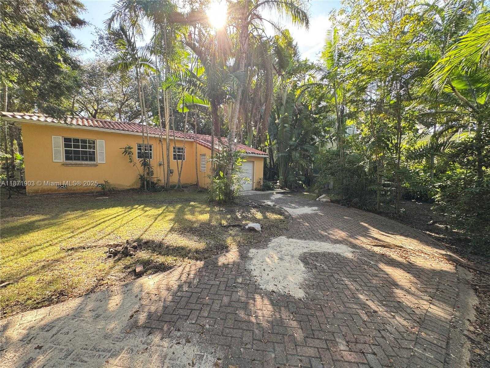 Small Image of 6750 BRIGHTON PL, Coral Gables Number 3